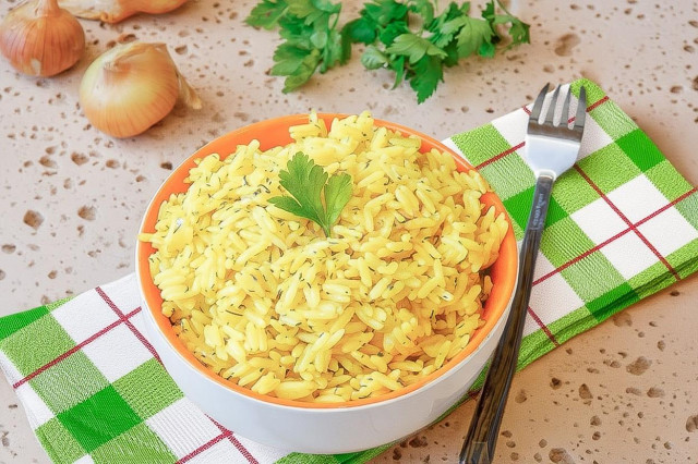 Рис на сковороде