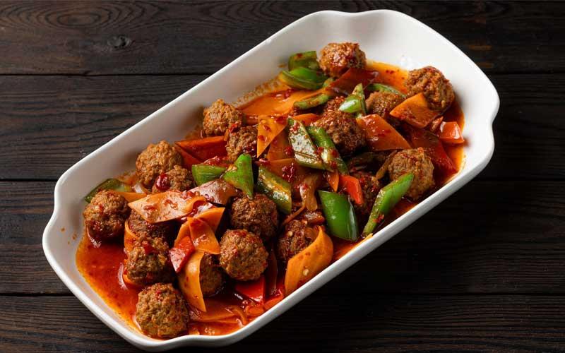 Фрикадельки с овощами