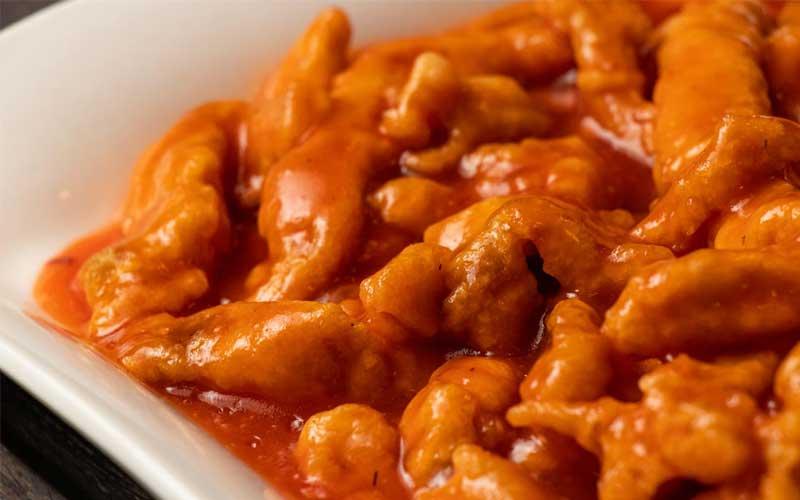 Куриное филе в кисло-сладком соусе