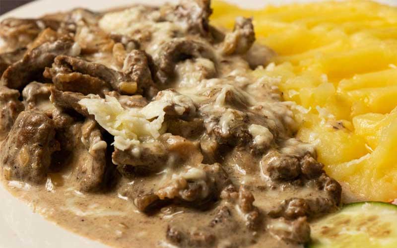 Бефстроганов